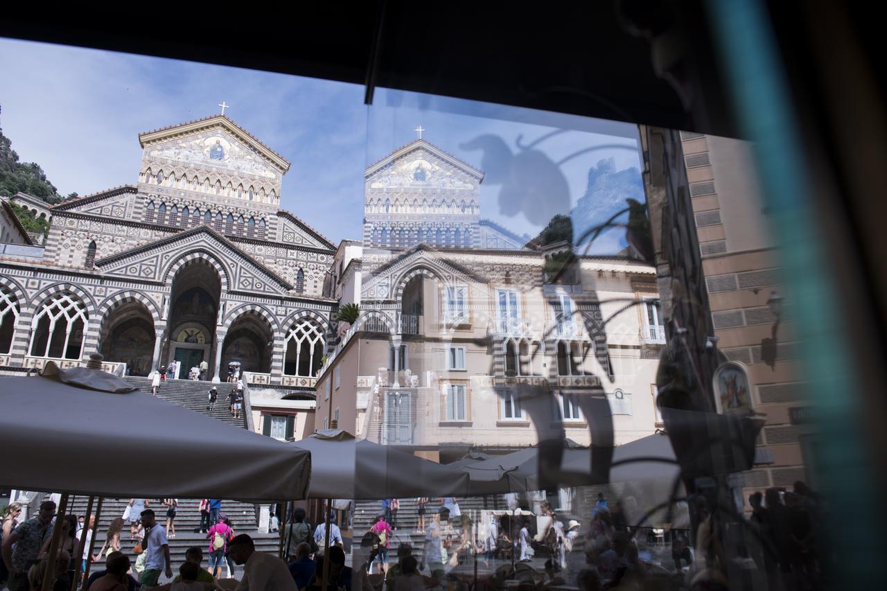 La Bambagina Hotel Amalfi Exterior photo